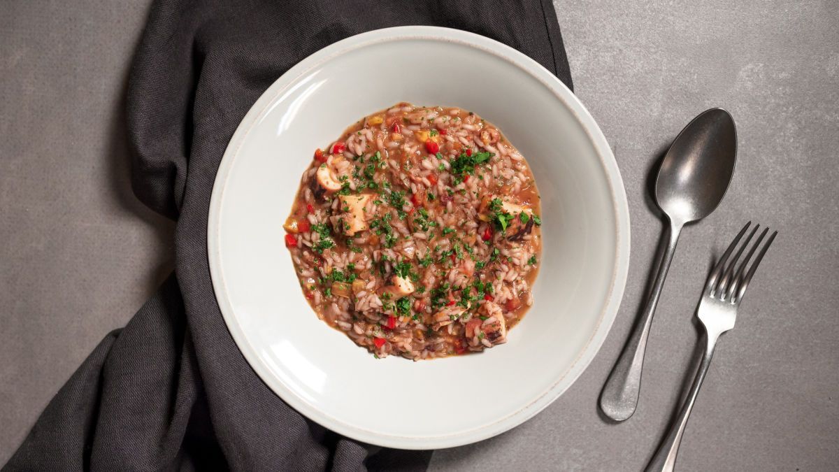 Prato com arroz de polvo